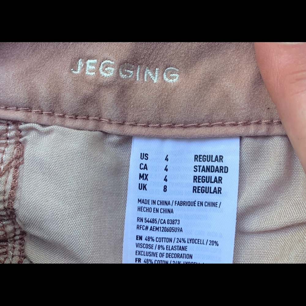 American Eagle 360• Stretch Jegging - Picture 8 of 8
